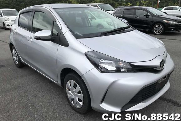 2015 Toyota / Vitz Stock No. 88542